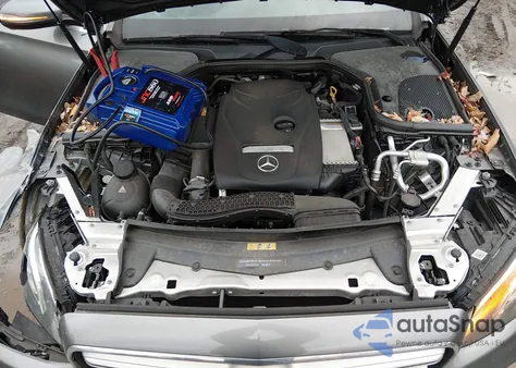 2018 Mercedes-Benz E 300 4Matic z USA, uszkodzony, nr VIN WDDZF4KB3JA355015